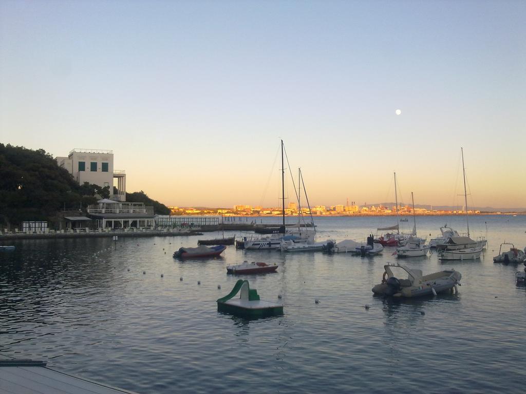 Appartamenti Torre Medicea Castiglioncello Exterior foto